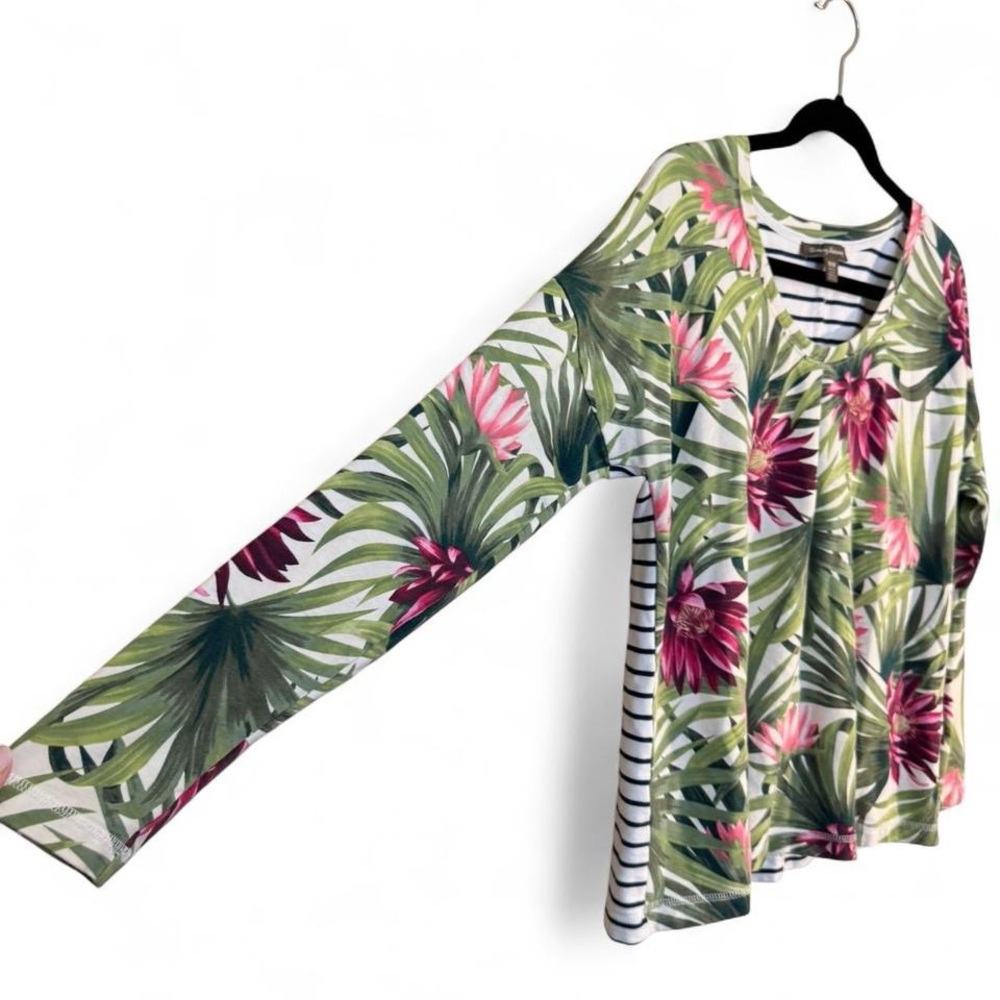 🌺 Tommy Bahama Tropical Floral & Stripe Long Sleeve Top - Relaxed Fit - Size M 🌴 - Picture 4 of 11